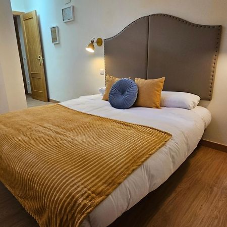 Apartamentos Palacio Azcarate Calle Calvario Ezcaray Kültér fotó