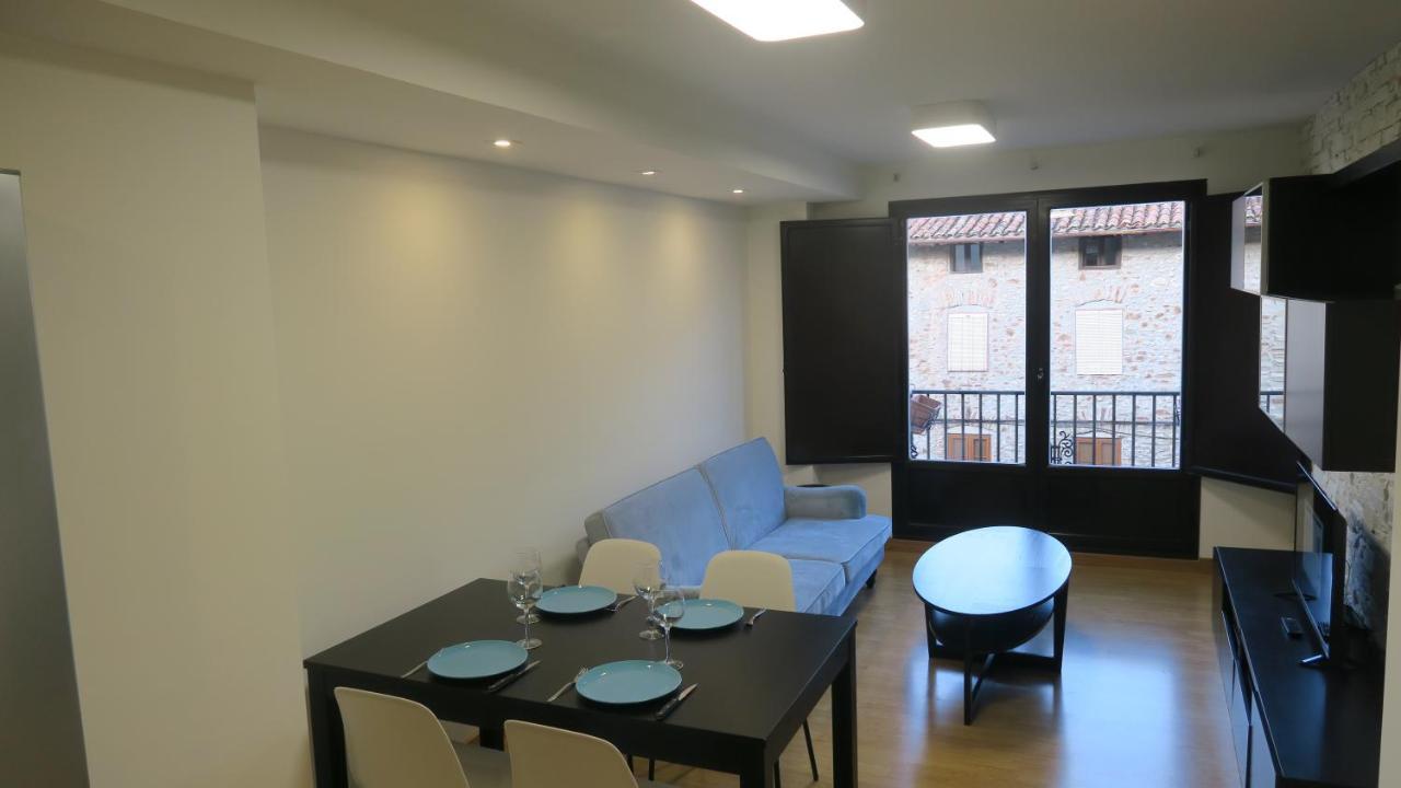 Apartamentos Palacio Azcarate Calle Calvario Ezcaray Kültér fotó